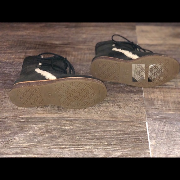 SOLD‼️ NWOT UGGpure Wool Lined Laced Boots - Picture 7 of 7